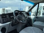 Ford Transit-8