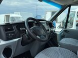 Ford Transit-7
