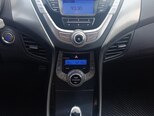 Hyundai Elantra-11