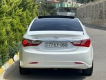 Hyundai Sonata-5