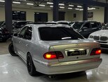 Mercedes E 280-4