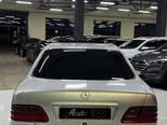 Mercedes E 280-6