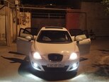 SEAT Leon-1