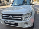 Mitsubishi Pajero-1