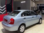Hyundai Accent-8