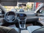 Hyundai Elantra-11