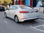 Hyundai Elantra-4