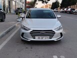 Hyundai Elantra-1