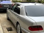 Mercedes E 240-3