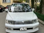 Mitsubishi Chariot-3