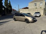 Toyota Prius-2