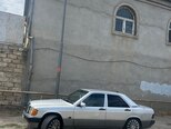 Mercedes 190-4
