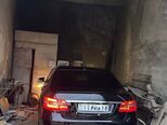 Mercedes E 220-2