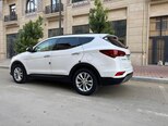 Hyundai Santa Fe-12