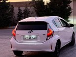 Toyota Aqua-2