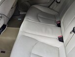 Mercedes E 240-7