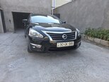 Nissan Altima-1