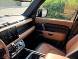 Land Rover Defender-8