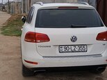 Volkswagen Touareg-2
