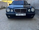 Mercedes E 200-1
