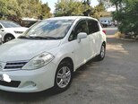 Nissan Tiida-5