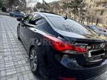 Hyundai Elantra-4