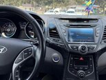 Hyundai Elantra-10