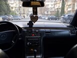 Mercedes E 240-6