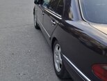 Mercedes E 240-4
