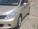 Nissan Tiida-15