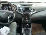 Hyundai Elantra-10