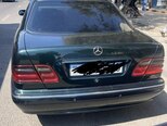 Mercedes E 220-2