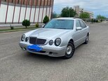 Mercedes E 240-2