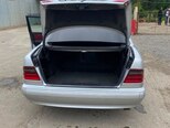 Mercedes E 240-4
