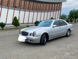 Mercedes E 240-7