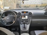 Kia Carens-5