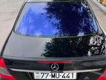 Mercedes E 220-11