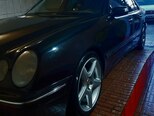 Mercedes E 280-4