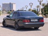 Mercedes E 280-7