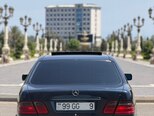 Mercedes E 280-8
