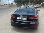 Hyundai Elantra-3