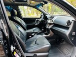 Toyota RAV4-9