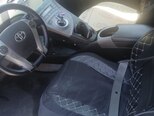 Toyota Prius-4