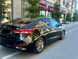 Hyundai Elantra-13