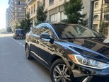 Hyundai Elantra-6