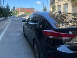 Hyundai Elantra-11