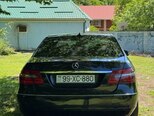 Mercedes E 220-2