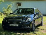 Mercedes E 220-1