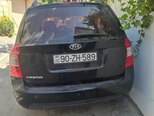 Kia Carens-8