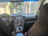 Kia Carens-6